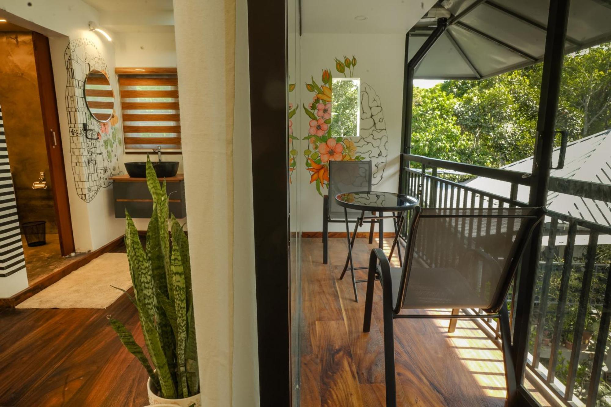 Mickey Homestay Thekkady Exterior photo