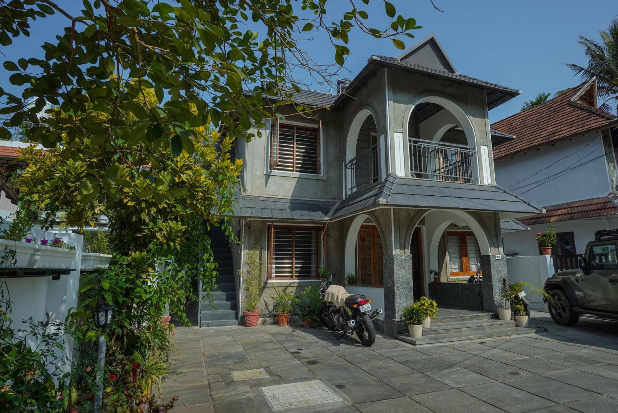 Mickey Homestay Thekkady Exterior photo